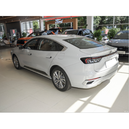 Chinese A Powerful Sports Smart Luxury Sedan Auto Adult Gasoline Vehicle Used New Cars For Changan Ford Mondeo